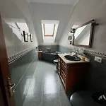 El Piso De Bea * Piedras Blancas
